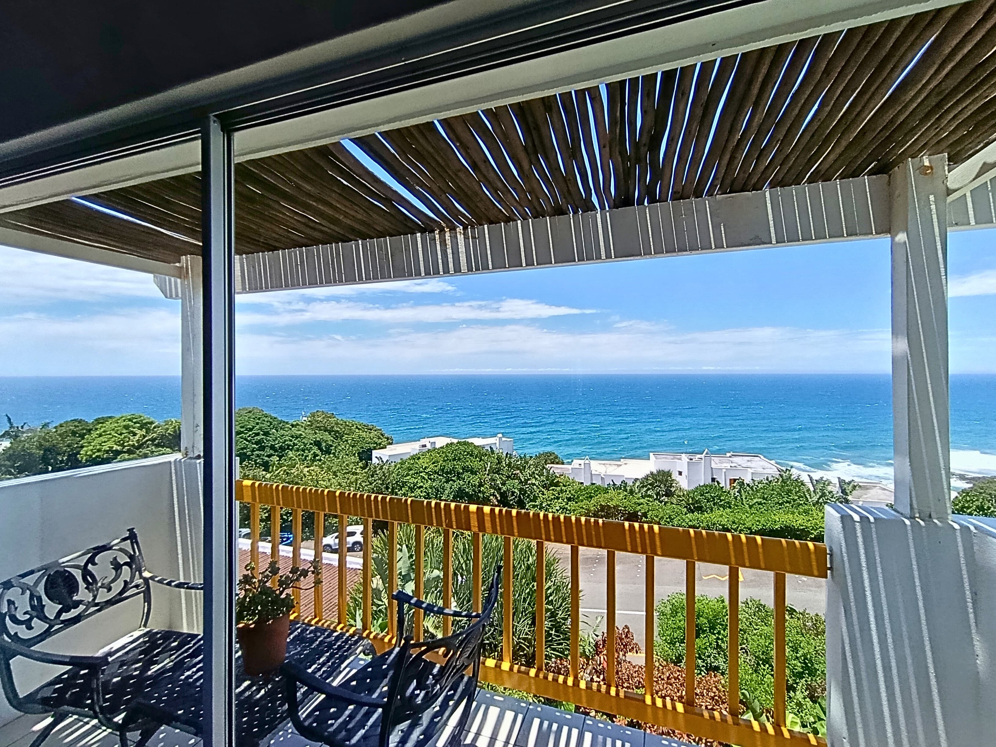 Azure Dreams at 23 Pyrgos, Ballito