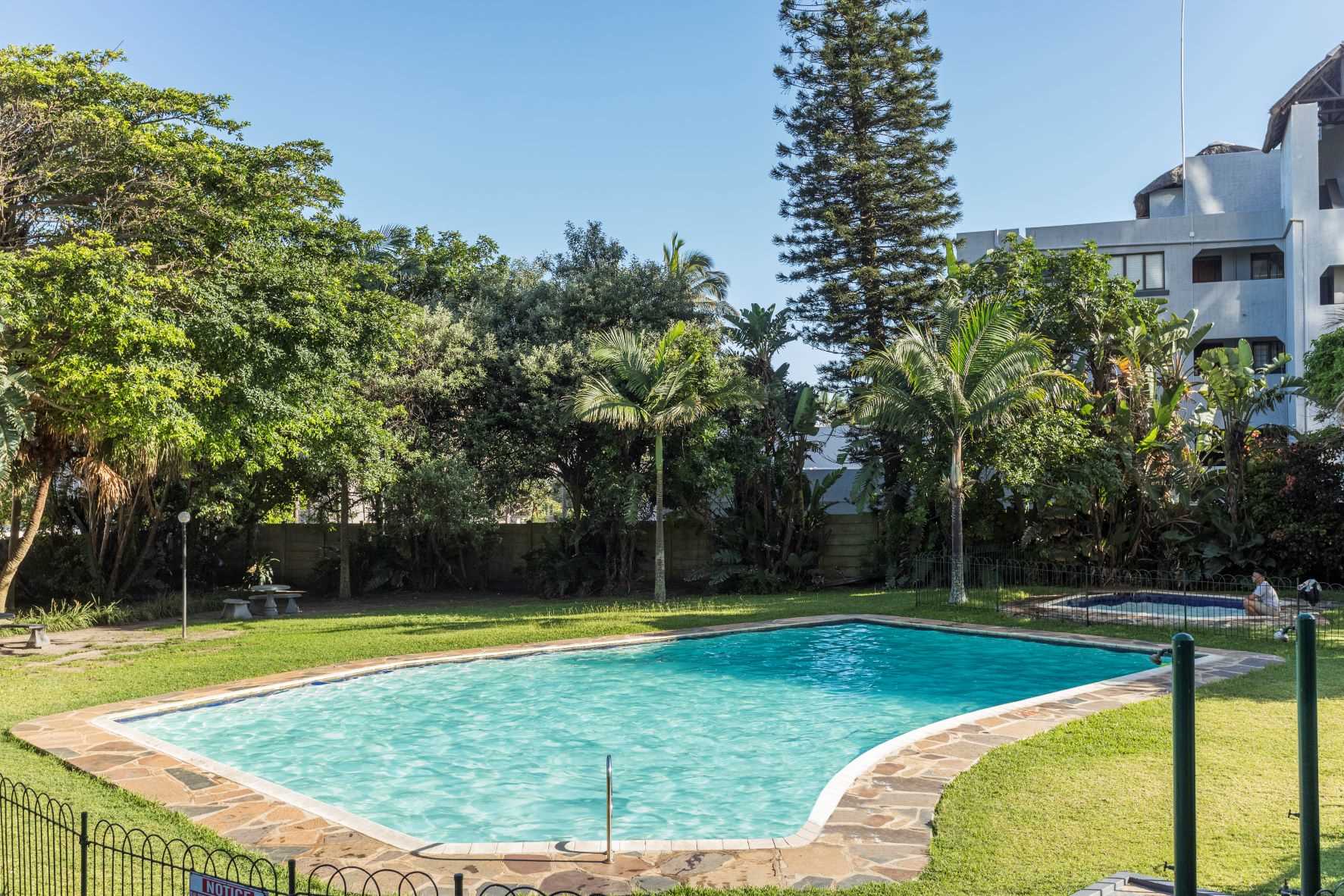 La Ballito 107, Ballito — Pool